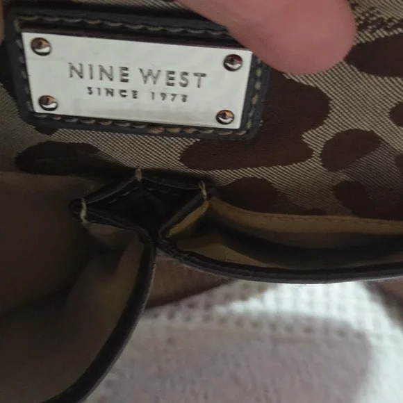 NINE WEST PURSE - Picture 6 of 8